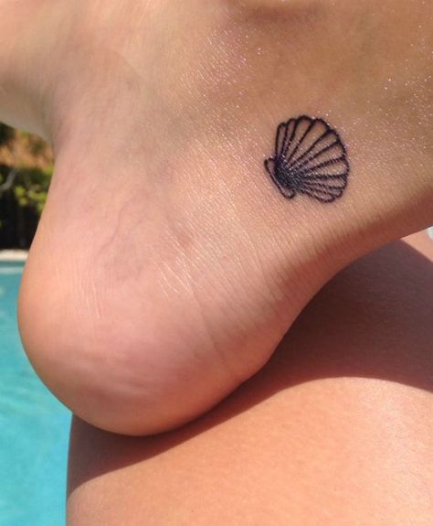 Seashell Tattoo Ankle, Ankle Beach Tattoos, Seashell Tattoo Ideas, Beach Ankle Tattoo, She’ll Tattoo, Simple Seashell Tattoo, Small Seashell Tattoo, Seashell Tattoo Small, Small Beach Tattoo