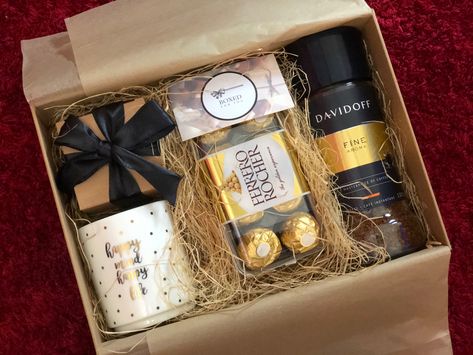 Nescafe Gift Ideas, Coffee Gift Hamper, Coffee Mug For Boyfriend, Eid Gift For Him, Mug Gift Box Ideas, Coffee Hampers Ideas, Box With Sweets Gift Ideas, Valentine Gift Box For Men, Snackbox Gift Ideas