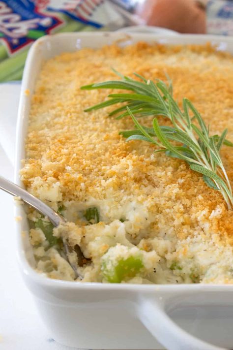 Celery Gratin Creamed Celery, Baked Cabbage Steaks, Creamy Cheese Sauce, Celery Recipes, Baked Cabbage, Farm Fresh Recipes, Baked Rice, Cheese Stuffed Peppers, Yummy Casseroles