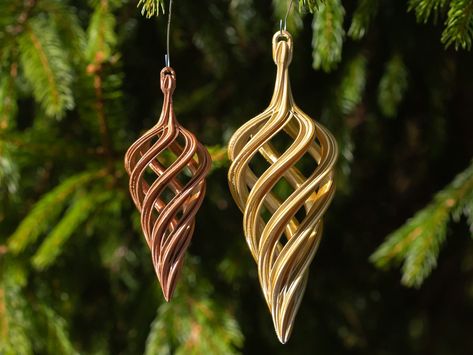 Christmas Spiral Teardrop 2023 by dazus - Thingiverse Boughs Of Holly, Traditional Holiday Decor, Bird Christmas Ornaments, Kinetic Sculpture, Tabletop Accessories, Yanko Design, Christmas Tree Decoration, Deck The Halls, Christmas Bells