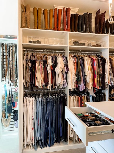 Organized Closets Walk In, Large Closet Storage Ideas, Maximum Storage Closet, Luxury Reach In Closet, Mediterranean Closet Design, Wood Closets Ideas, How To Organize A Large Walk In Closet, Big Organized Closet, Women’s Closet Organization Ideas