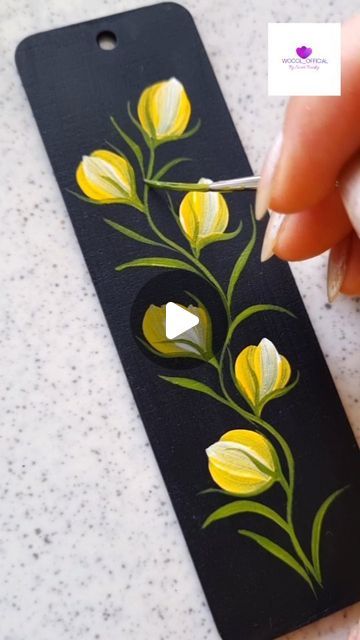 Swati Pandey | OneStroke Flower painting on Instagram: "Easy OneStroke floral Bookmark. Isn't it?" Painted Bookmarks Acrylic, Bookmarks Painting, Painted Bookmarks, Painting Flowers Tutorial, Flowers Tutorial, Flower Bookmark, Book Markers, Painting Flowers, Creative Mind