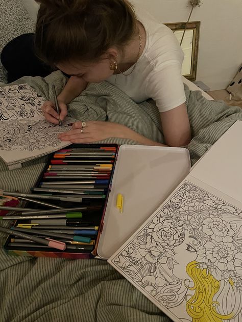 Coloring Date Aesthetic, Girl Activities Aesthetic, Dates Ideas Aesthetic, Quality Time With Friends, Cute Date Ideas, Friend Activities, My Kind Of Love, Artist Aesthetic, Teen Life