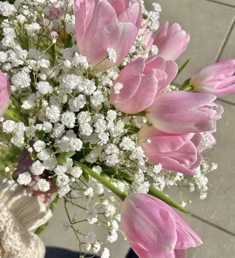 Pink Tulips Bouquet, Tulip Wedding, Boquette Flowers, Tulip Bouquet, Nothing But Flowers, Flower Therapy, Beautiful Bouquet Of Flowers, Pretty Plants, Pink Tulips