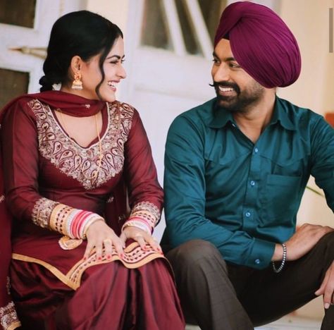 Panjabi Cupple Pic, Tarsem Jassar Pics, Turban Colour, Simi Chahal, Tarsem Jassar, Sardar Fashion, Sikh Wedding Photography, Baby Picture Outfits, Friendship Photography