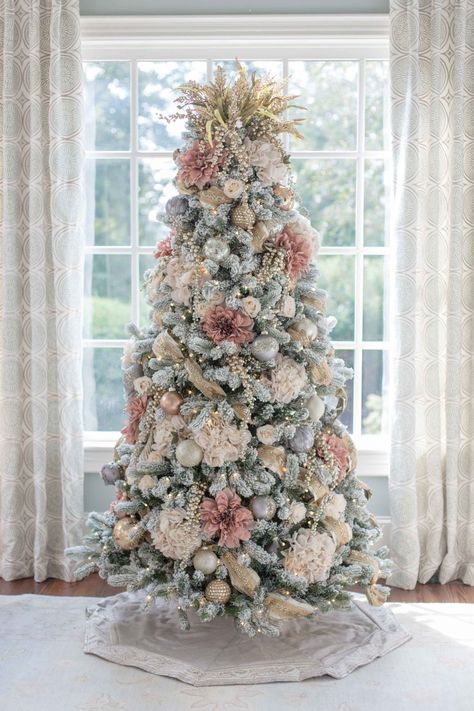 Blogger bluegraygal styles one tree, two ways, using Frontgate's Gilded Elegance Ornament Collection... Click to see more! Christmas Tree Toppers Unique, Christmas Tree Flowers, Floral Christmas Tree, Flocked Christmas Trees Decorated, Rose Gold Christmas, Elegant Christmas Trees, Pink Christmas Decorations, Gold Christmas Decorations, Traditional Christmas Tree