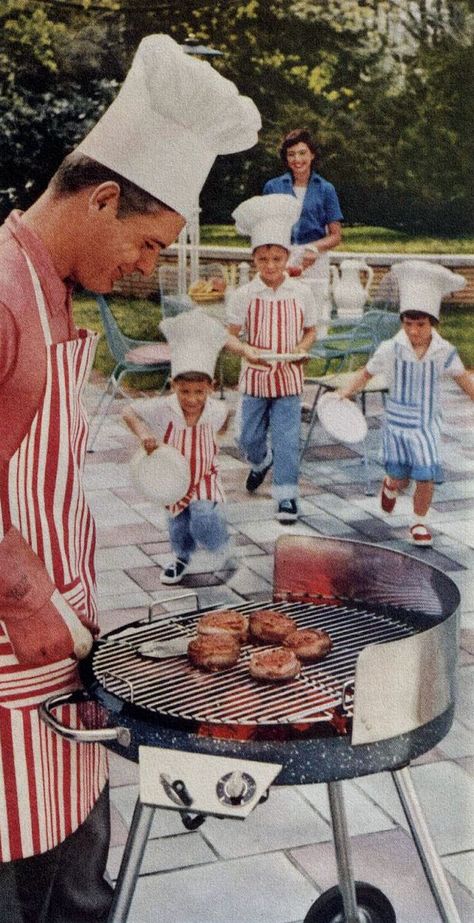 50s back yard barbecue Retro Barbecue, Roger Wilkerson, Postal Vintage, Nostalgic Images, Summer Barbecue, Retro Recipes, Vintage Memory, Summer Memories, Backyard Bbq