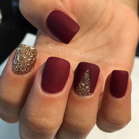 Matte nails, red nails, glitter nails, gold nails, fall nails, nail art, nail design Winter Manicures, Easy Fall Nail Designs, 2019 Nails, Her Nails, Burgundy Nails, Nails Red, Cute Nail Designs, Fall Nail Designs, Nail Arts