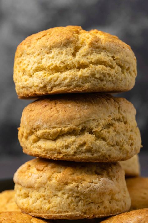 Flaky Buttermilk Biscuits Recipe, Vegan Biscuits And Gravy, Shortcake Biscuits, Homemade Biscuits Recipe, Vegan Scones, Vegan Biscuits, Vegan Gravy, Buttermilk Biscuits Recipe, Baking Journal