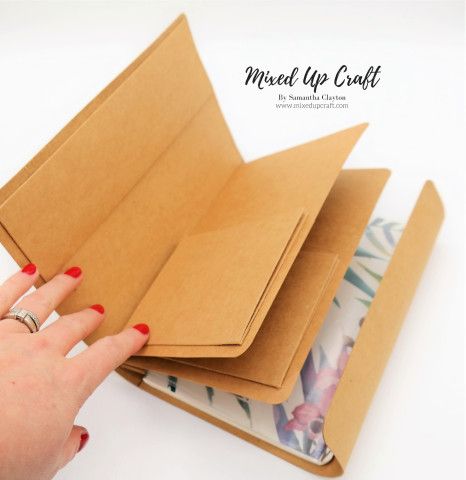 Diy Travel Journal How To Make, Travelers Journal Diy, Handmade Travel Journal, Diy Journal Pockets, Notebook Uses Ideas, Envelope Journal Ideas, Travel Journal Ideas Diy, Diy Travelers Notebook Inserts, Diy Travelers Notebook Cover