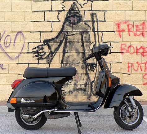 Vespa px200. Black Vespa, Vespa Px 200, Classic Vespa, Vespa Px, Piaggio Vespa, Vespa Lambretta, Scooter Bike, Vespa Vintage, Vespa Scooters