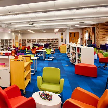 Allendale Brookside Middle School Media Center | ENV | Design. Innovation. Vision. Media Center School, Media Center Ideas, Modern Media Center, Redesign Ideas, Casual Seating, Center Ideas, Block Wall, Design Innovation, Media Center