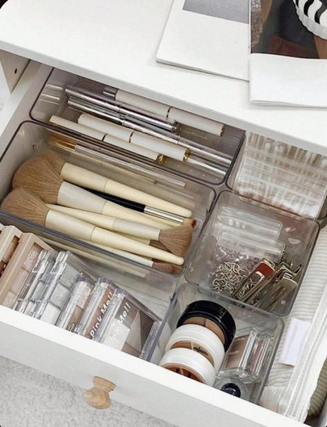 Clear Vanity, Bathroom Drawer Organization, Vanity Organizer, Makeup Drawer Organization, Bathroom Drawers, Cozy Home Office, Makeup Organization Vanity, Makeup Storage Box, Vanity Design