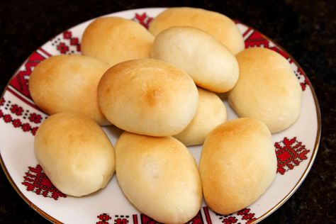 Cabbage Buns, Cooking Steak, Ukrainian Recipes, Bread Bun, Polish Recipes, European Food, Russian Recipes, Sauerkraut, Buns