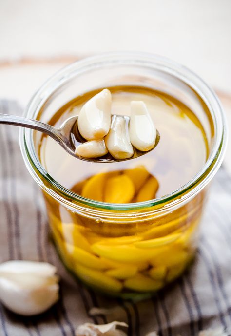 Garlic In Olive Oil, Garlic Confit, Garlic Infused Olive Oil, Garlic Olive Oil, Garlic Oil, Infused Olive Oil, Garlic Recipes, Infused Oils, Roasted Garlic