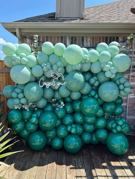 Teal Balloons, Balloon Display, Sea Birthday, Balloon Wall, Balloon Art, Balloon Garland, Balloon Decorations, Party Time, Event Planning