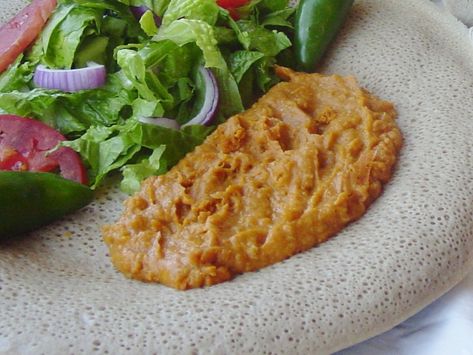 Shiro Wat Recipe (Ethiopian split green pea puree; see Mesir Wat recipe) Ethiopian Shiro, Shiro Wat, Teff Recipes, Best Vegetarian Dishes, Bean Cakes, Ethiopian Food, Spice Island, Lentil Stew, African Food