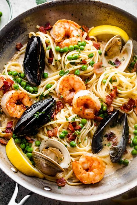 Seafood Pasta Sauce, Creamy Seafood Pasta, Mussels Pasta, Creamy Seafood, Pizza Roll, Mussels Recipe, Seafood Pasta Recipes, Frozen Seafood, Salad Recipes For Dinner