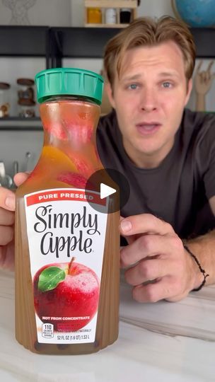 237K views · 21K reactions | To-Go Apple Pie Jungle Juice! | Timthetankofficial Thanksgiving Jungle Juice, Fall Jungle Juice Recipe, Drinks With Apple Juice, Apple Alcoholic Drinks, Thanksgiving Shots Alcohol, Apple Cocktails Fall, Apple Pie Shots Recipe, Fall Adult Drinks, Thanksgiving Batch Cocktails