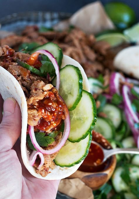 Gochujang Pork Tenderloin, Thai Pork Tenderloin Recipes, Asian Pork Tacos, Spicy Pork Tacos, Bbq Pork Tacos, Tenderloin Tacos, Pork Tenderloin Tacos, Sambal Olek, Asian Tacos