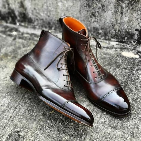 47 Likes, 1 Comments - @thunder_march on Instagram: “Definitely my favourite style of boot, unlikely to be usurped. The balmoral boot. @gordon_jimjun…” Pointed Ankle Boots, Man Shoes, White Shoes Women, Ankle Shoes, Pinstripe Suit, Dress Handmade, Beige Shoes, Mens Dress, Martin Boots