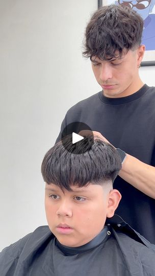 927K views · 17K reactions | FADE MEDIO EN V CON COLA DE PATO😳🎥OBSERVA COMO LE QUEDA EL CORTE A ÉSTE PEQUEÑO🥵👇🏻 #chile | Andres Rodriguez | FloyyMenor · GATA ONLY Fade Medio, Benson Boone, Mullet Hairstyle, Beautiful Things, Cortes De Pelo, Chile