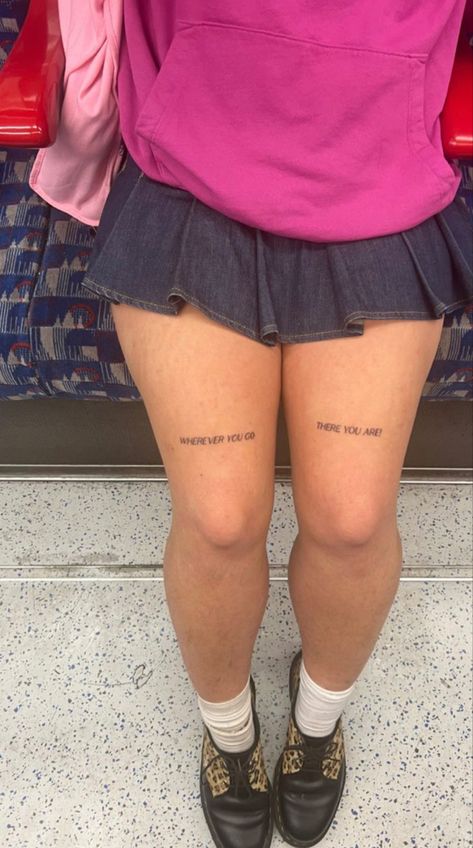 Words On Legs Tattoo, Text Knee Tattoo, Above Knee Word Tattoos Women, Words Over Knee Tattoo, Text Tattoo On Thigh, Word Tattoo Aesthetic, Script Knee Tattoo, Script Tattoo Above Knee, Above Knee Script Tattoo