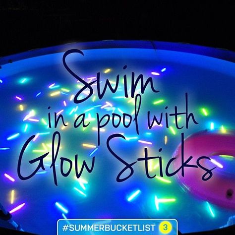 23 Thrilling Glow in the Dark Activities - Uplifting Mayhem Glow In The Dark Activities, Pictures Of Kids, Backyard Pool Parties, Glow Stick Party, Diy Glow, Glow Birthday, Summer Fun For Kids, Activities For Boys, Birthday Party Activities