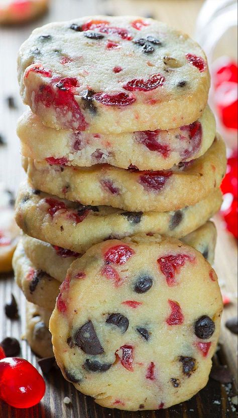 Maraschino Cherry Shortbread Cookie | An Easy Christmas Cookie Recipe Maraschino Cherry Shortbread Cookies, Beautiful Christmas Desserts, Cherry Shortbread Cookies, Cherry Shortbread, Christmas Shortbread, Christmas Eats, Xmas Recipes, Blueberry Cookies, Cherry Cookies