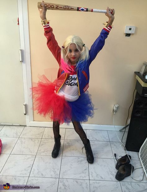 Diy Harley Quinn Costume For Kids, Samhain Costume, Harley Quinn Costume Kids, Unique Diy Costumes, Girls Harley Quinn Costume, Harley Quinn Costume Diy, Disney Descendants Costume, Harley Costume, Harley Quinn And Joker