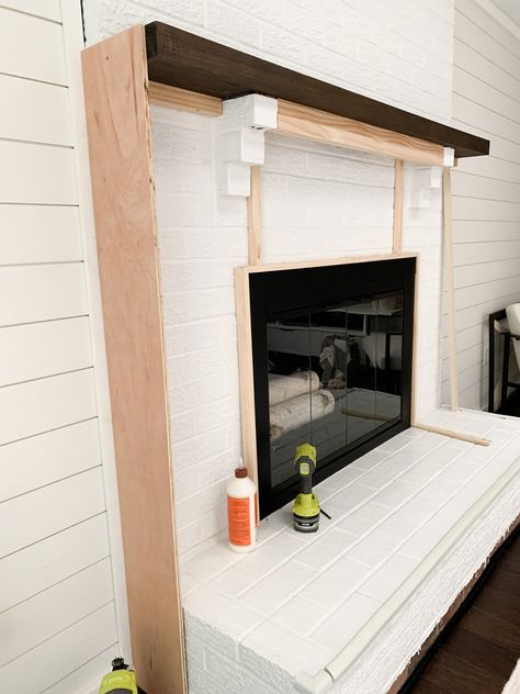 Fireplace Transformation, Modern Fireplace Mantels, Diy Mantel, Fireplace Cover, Build A Fireplace, Fireplace Built Ins, Brick And Wood, Fireplace Remodel, Diy Fireplace