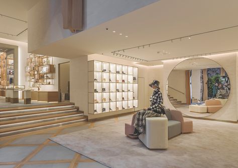 Paris: Dior flagship store opening – superfuture Luxury Retail Store, Dior Store, Luxury Staircase, Retail Architecture, Dior Boutique, Boutique Interior Design, Retail Store Design, Boutique Interior, Store Design Interior