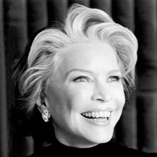 Instagram Ellen Burstyn, Hollywood Glamor, Who's Who, Broadway Theatre, Raquel Welch, Inspiring Women, Beauty Parlor, Advanced Style, Studio 54