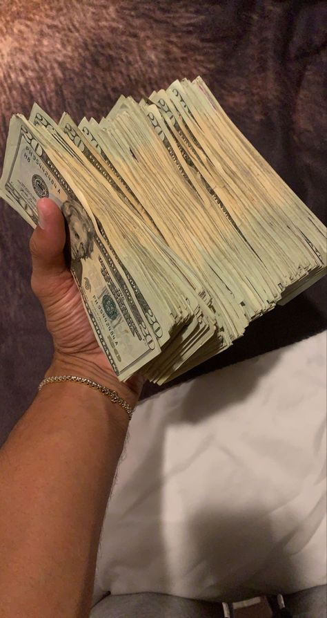 Money in hand for visualization Cash Stacks Money, Stack Money Aesthetic, Pictures Of Money In Hand, Stack Of Money In Hand, Cash Asthetic Picture, Money In Hand Picture, Money Aesthic, Lots Of Money Aesthetic, Pics Of Money