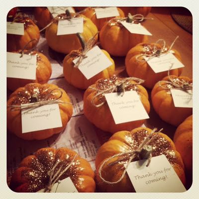 little glitter pumpkin favors: fall decor This is super cute! Since the shower is early October the pumpkins would still be out for when she's due! We can decorate with them then send them home as favors... Wedding Matches Favors, Pumpkin Dish, Fall Party Favors, Fall Baby Shower Themes, Pumpkin Favors, October Baby Showers, October Baby, Glitter Pumpkins, Wedding Favors Fall