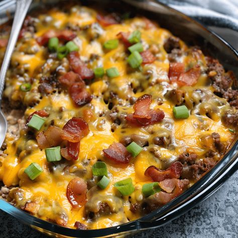 Low Carb Bacon Cheeseburger Casserole, Bacon Cheeseburger Casserole, Martha Stewart Recipes, Easy Hamburger, Cheeseburger Casserole, Low Carb Casseroles, Best Bacon, Hamburger Recipes, Bacon Cheeseburger