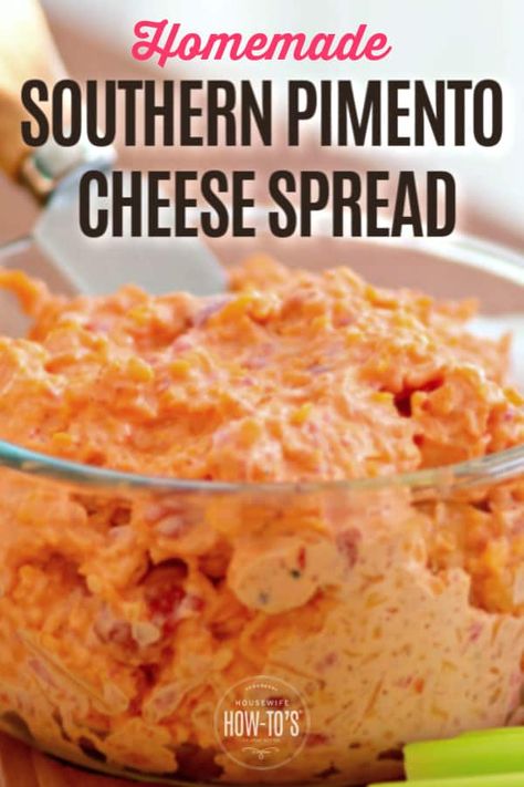 Pimento Cheese Spread Recipe, Homemade Cheese Dip, Southern Pimento Cheese, Cheese Spread Recipes, Pimento Cheese Spread, Homemade Pimento Cheese, Christmas Appetizers Easy, Pimento Cheese Recipes, Making Grilled Cheese