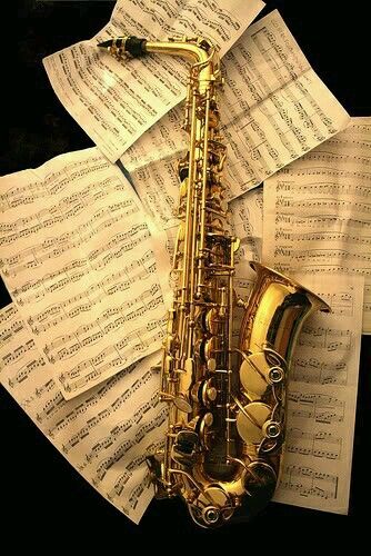 Saxophone Art, Damien Chazelle, Saxophone Music, Band Geek, Photographie Portrait Inspiration, Musical Art, Smooth Jazz, I'm With The Band, Jazz Blues