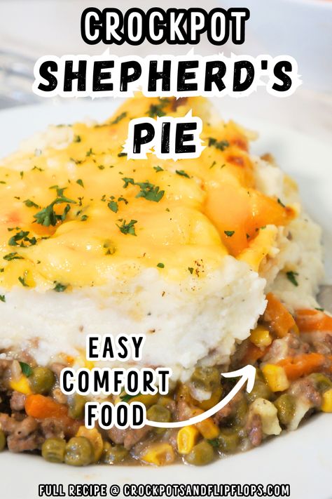 Warm up your fall nights with our Easy Shepherd's Pie in the Crockpot – a true fall favorite. This comfort food is filled with meat, veggies and topped with mashed potatoes for a one pot dinner that is family friendly! Shepherds Pie Slow Cooker, Shepards Pie Slow Cooker, Shepherd Pie Crockpot, Easy Crockpot Shepherds Pie, Shepards Pie Crock Pot Easy, Crockpot Shepherds Pie Recipe Easy, Shepherds Pie Soup Recipe Crockpot, Shepherds Pie In Crockpot, Shepherds Pie Pioneer Woman