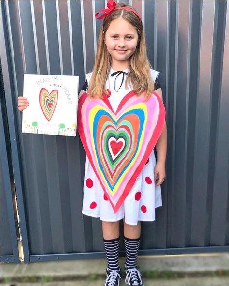 27 easy Book Week costumes to make at home | Mum's Grapevine Bookweek Costumes For Teachers, Easy Book Character Costumes, Book Week Costume Ideas, Easy Book Week Costumes, Kids Book Character Costumes, Storybook Character Costumes, Book Characters Dress Up, Book Character Day, Character Dress Up