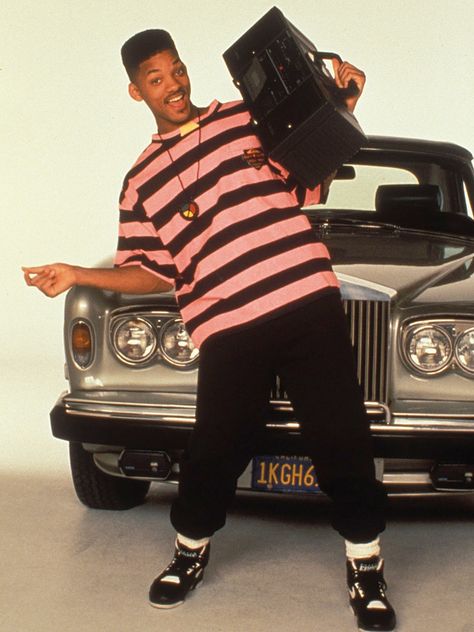 Will Smith in The Fresh Prince of Bel-Air (1990-96, NBC) Fresh Prince Of Bel Air Outfits, Prince Outfits, Prince Clothes, Fresh Prince Of Bel Air, 90s Men, Prince Of Bel Air, 90s Hip Hop Fashion, Look Retro, 80s Outfit