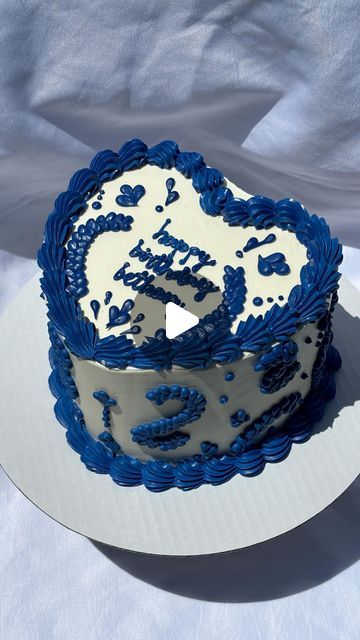 your local cake dealer | satx (78228) on Instagram: "clase azul inspired cake ✨ • • • • • #claseazul #heartcake #claseazulcake #cakes #cakeideas #cakeinspo #cakevideos #cakereels #explore #reels #cakes #sanantonio #heartcakes #vintagecakes #birthdaycake #cakeinspiration #cakeart #cakedecorating #cakestyle #cakelove #cakeartist" Clase Azul Cake, Clase Azul Theme Party, Clase Azul Party, Royal Blue Cake, Welcome Home Cakes, Blue Birthday Cakes, Heart Cakes, Birthday Inspo, Cake Inspo