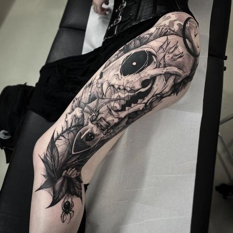 30 Tattoo, Goth Tattoo, Wicked Tattoos, Creepy Tattoos, Gothic Tattoo, Leg Tattoos Women, Leg Sleeve Tattoo, Stylist Tattoos, Elegant Tattoos