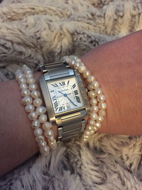 Cartier Tank Francaise and fun freshwater pearl wrap. Cartier Francaise Tank, Cartier Tank Francaise, Fancy Watches, Cartier Tank, Classic Watches, Pandora Bracelets, Square Watch, Dream Clothes, Luxury Watches