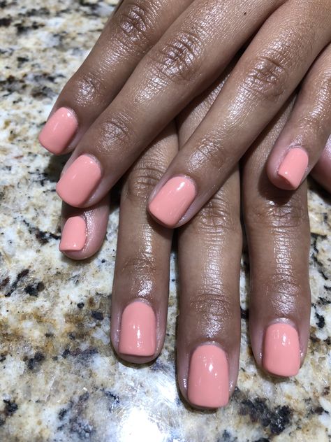 Short Manicured Nails, Pink Short Nail Designs, Nail Designs For Dark Skin, Nails On Dark Skin, Music Nail Art, Nurse Nails, Peach Colored Nails, Urban Nails, Violet Nails