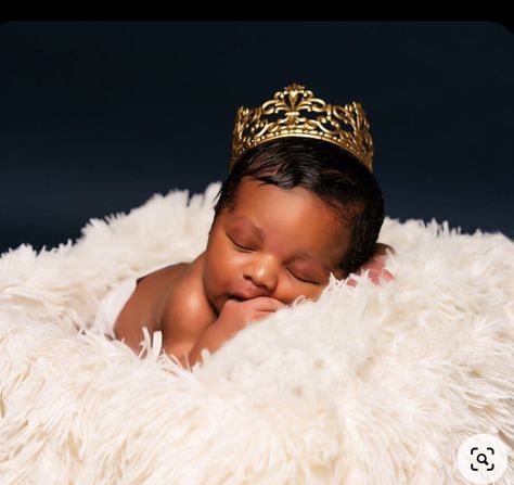 Black Infant Photoshoot Ideas, Home Photoshoot Ideas Black Women, Infant Photoshoot Ideas, Newborn Baby Boy Photoshoot, Baby Shoot Ideas, Baby Boy Photo Shoot Ideas, Nadirah Ali, Baby Photo Shoot Ideas, Newborn Black Babies