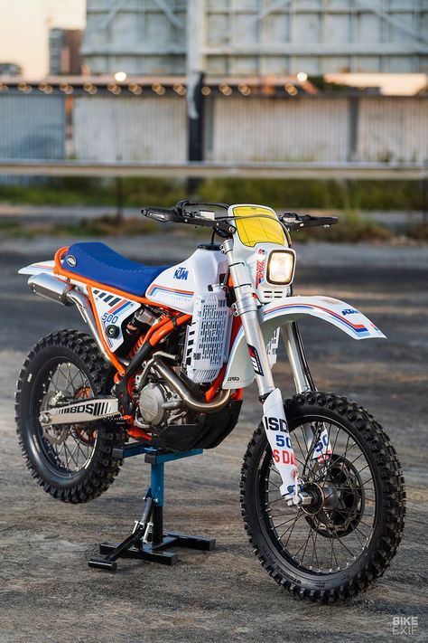 Custom KTM 500 EXC Six Days Vintage Enduro Motorcycles, Vintage Dirt Bikes, Ktm 500 Exc, Trail Vintage, Ktm Enduro, Ktm 400, Vintage Enduro, Ktm Dirt Bikes, Ktm Motocross