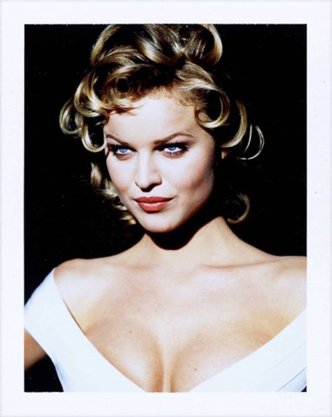 Eva Herzigova, Paris | From a unique collection of portrait photography at https://www.1stdibs.com/art/photography/portrait-photography/ Eva Herzigova 90s, Herve Leger 90s, Ines Rivero, Contemporary Art Photography, Eva Herzigova, Models 90s, Photographic Film, Art Photography Portrait, 90s Supermodels