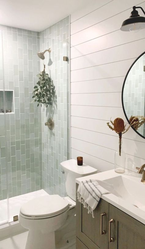 21 Best Shower Tile Combinations You Must Try - Drop By My Home Beach Tiles Bathroom, Green Blue Tile Bathroom, Coastal Bathroom Shower Tile, Colored Shower Tile, Coastal Bathroom Tile, Green Bathroom Tiles, Ranch Bathroom, Green Bathroom Tile, Green Shower Tile