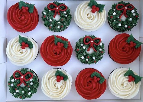 Red Christmas Cupcakes, Christmas Gnome Cupcakes, Vintage Christmas Cupcakes, Little Debbie Christmas Tree Cupcakes, Cupcakes Christmas Decorations, Christmas Theme Cupcakes, Christmas Buttercream Cupcakes, Christmas Decorated Cupcakes, Cute Christmas Baking Ideas